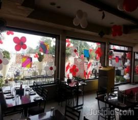 Eatos Restaurant
