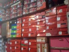 Manoj Shoe Center